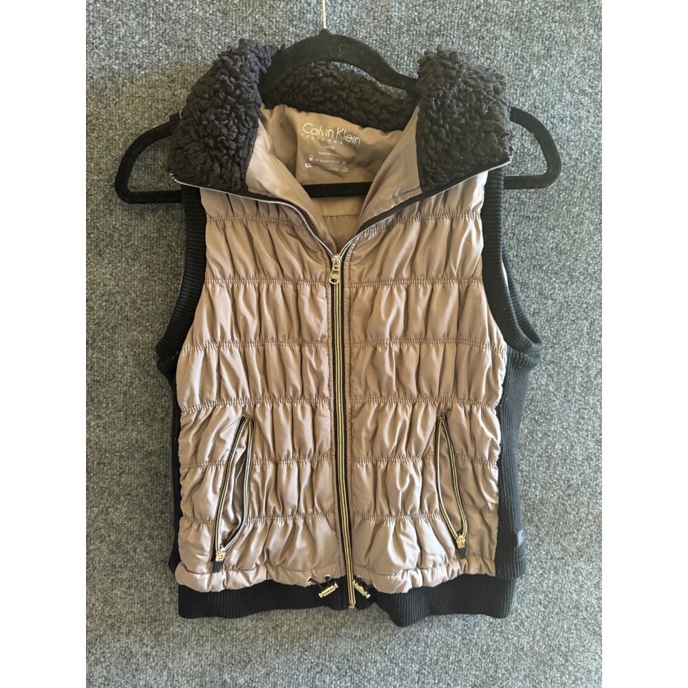 Calvin Klein Performance Womens Quilted Puffer Vest W/ Sherpa Collar Large Beige